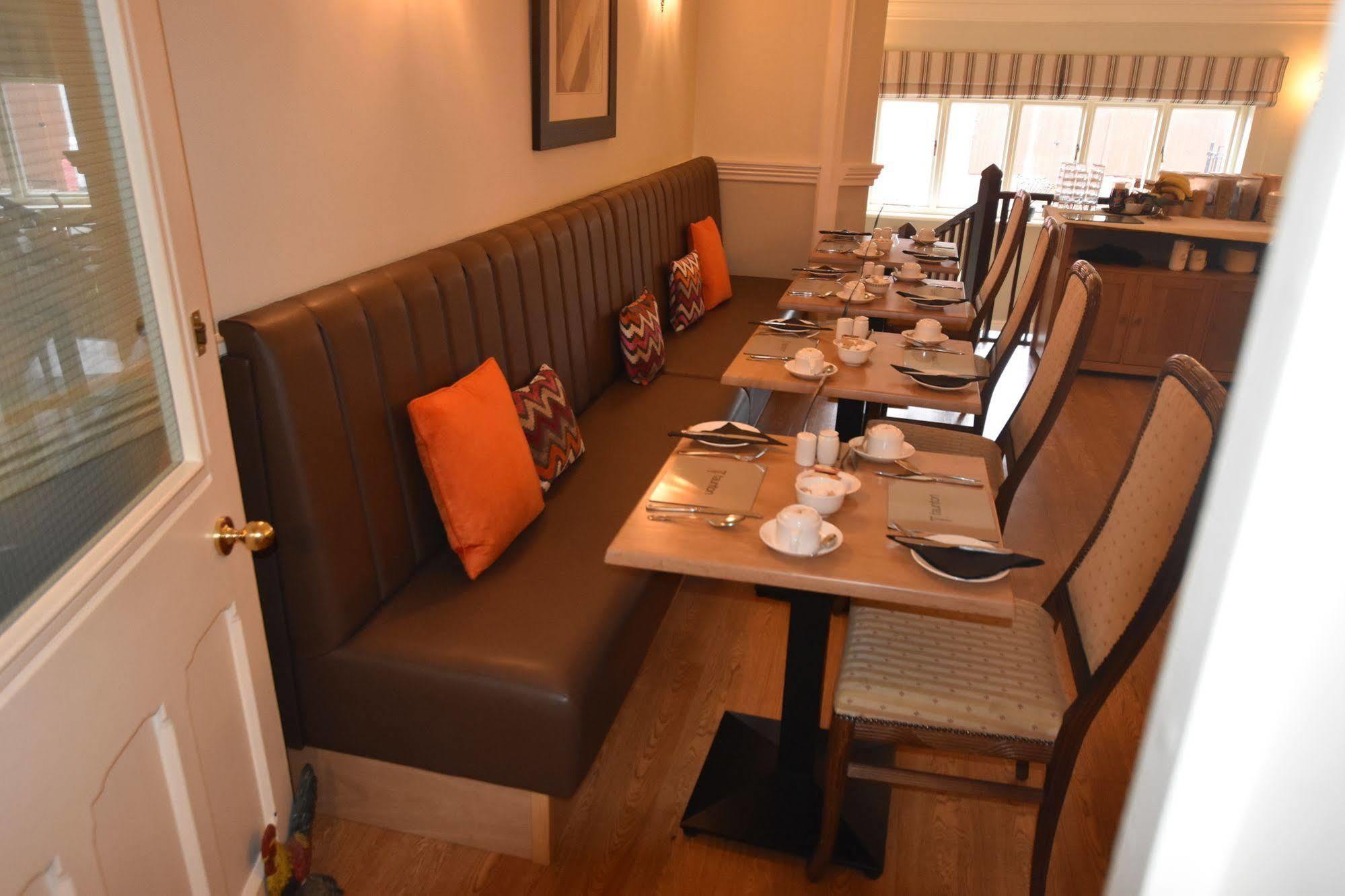 Taunton Town House Villa Bagian luar foto